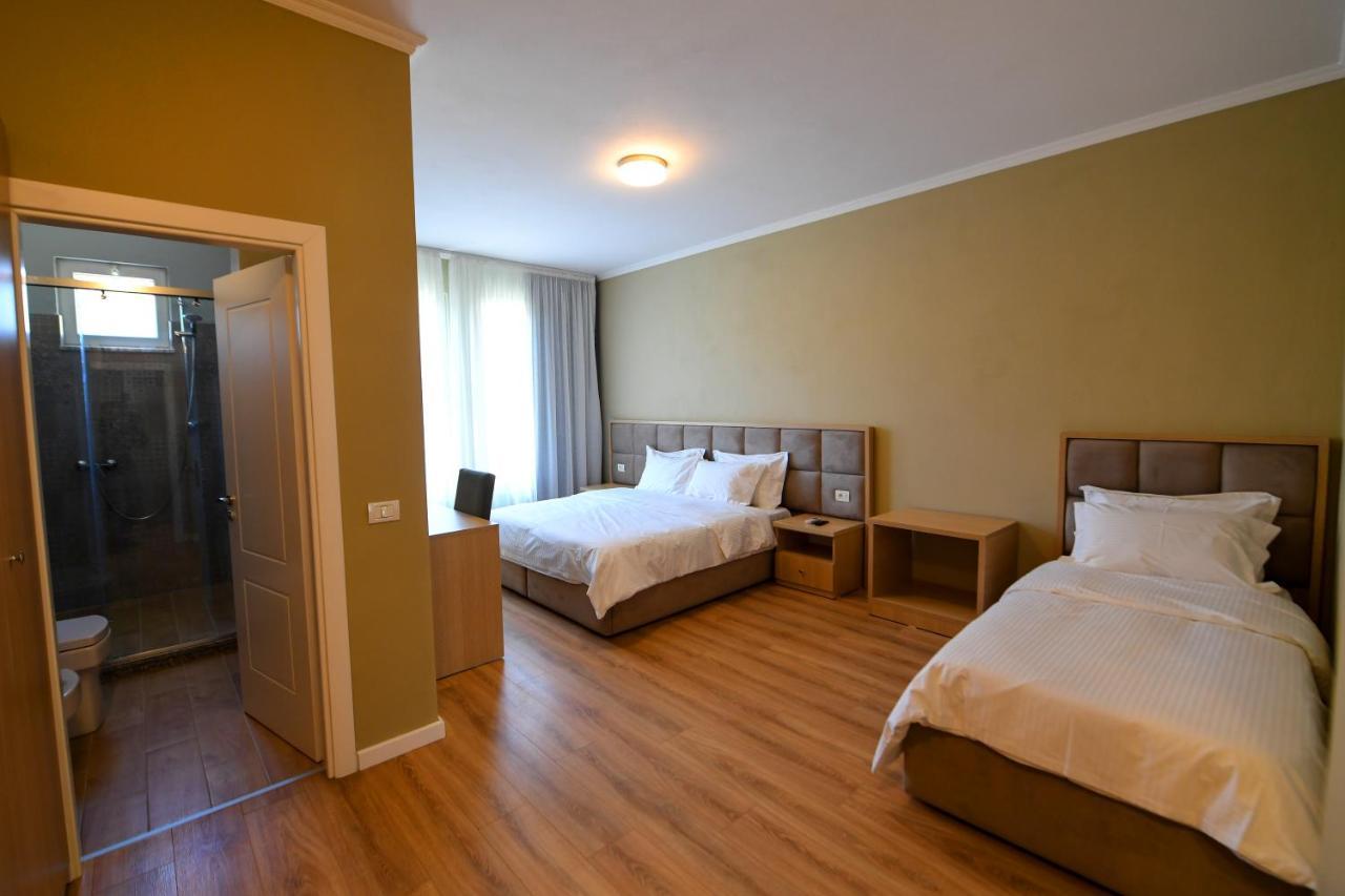Santo Hotel Shkodra Kültér fotó