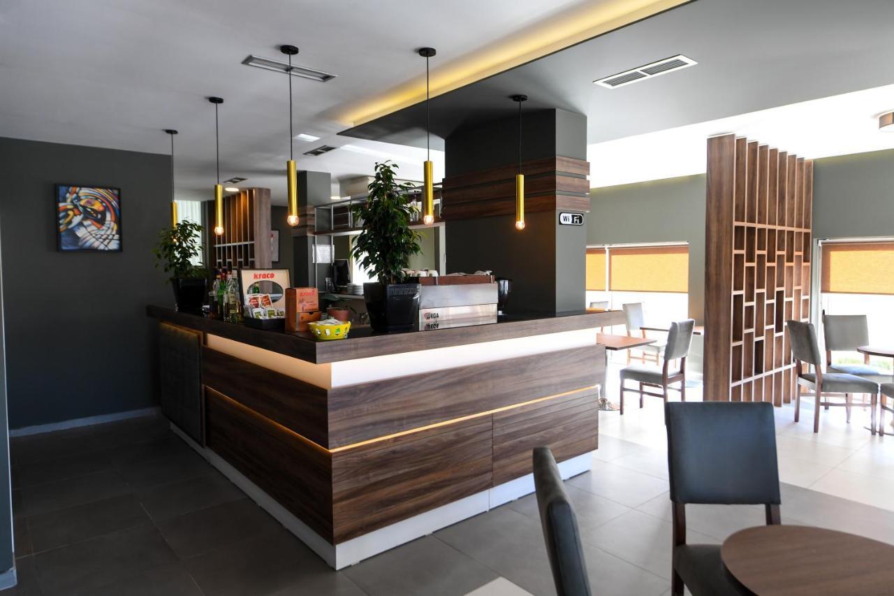 Santo Hotel Shkodra Kültér fotó
