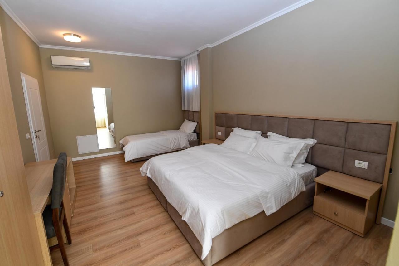 Santo Hotel Shkodra Kültér fotó