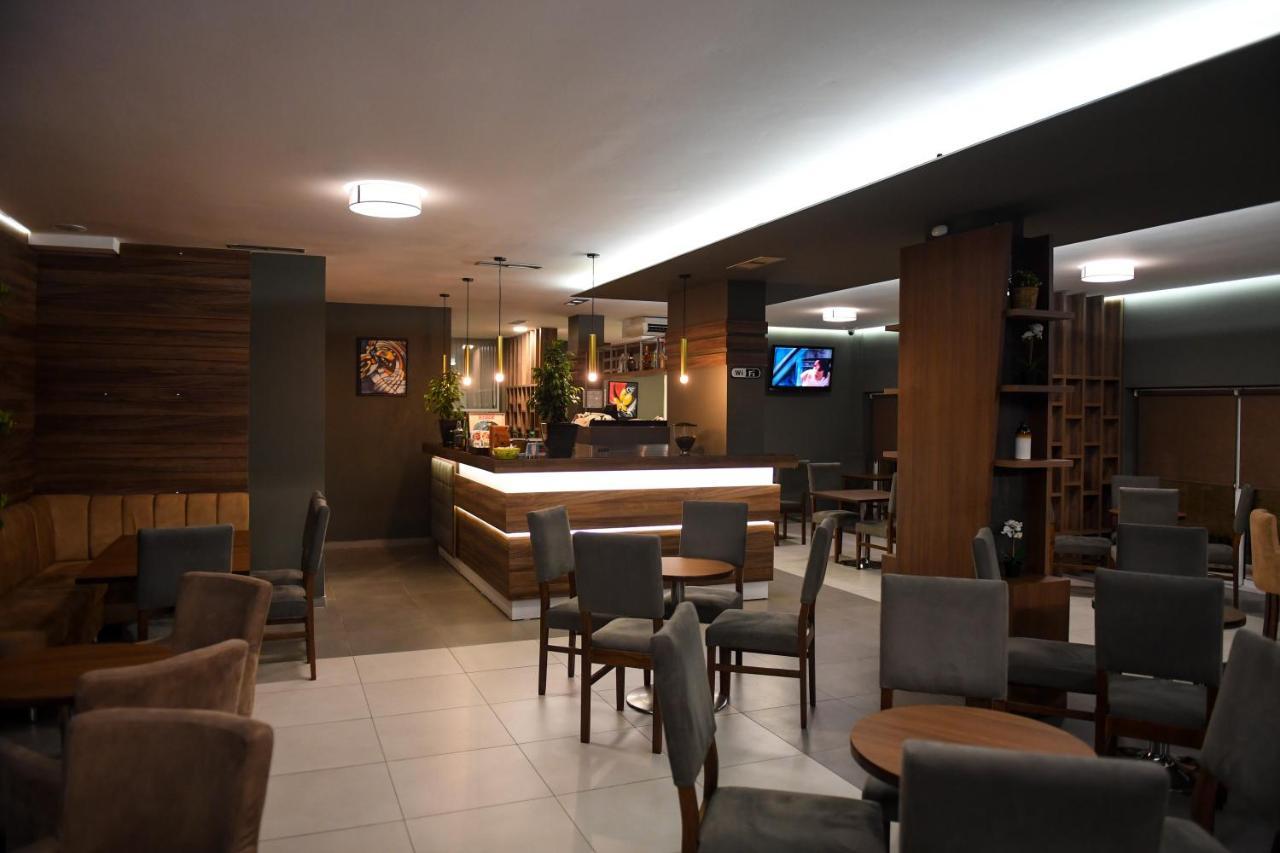 Santo Hotel Shkodra Kültér fotó